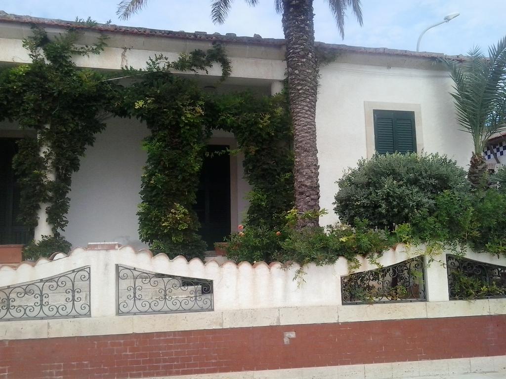 Casa Del Glicine Villa Marina di Ragusa Exterior photo
