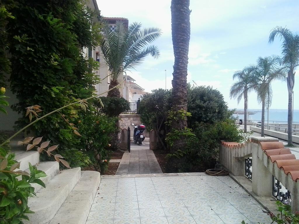 Casa Del Glicine Villa Marina di Ragusa Exterior photo